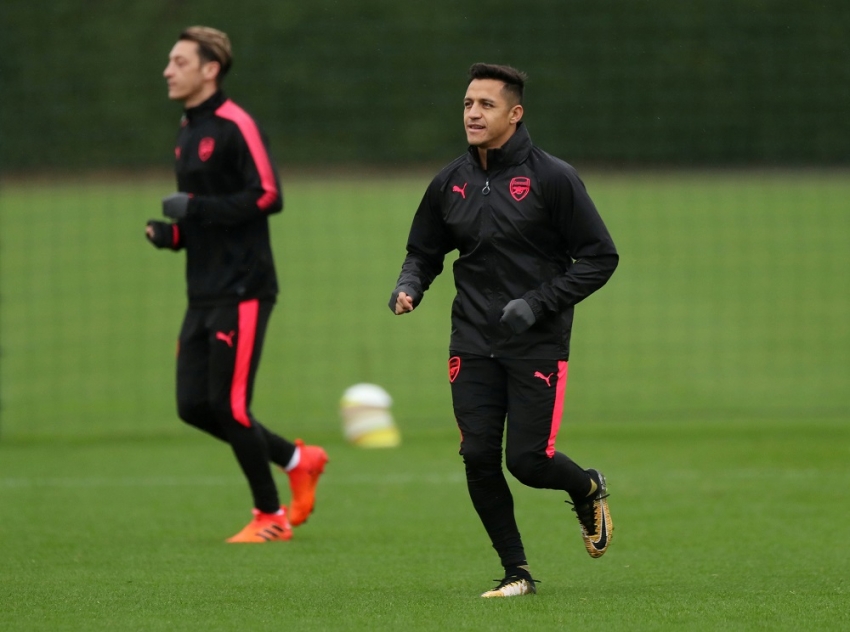 Ozil rekao saigračima da ide u Junajted