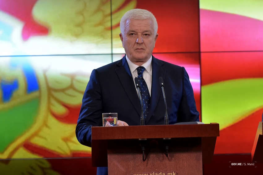 Crnoj Gori ne treba opozicija “koja sjedi kući i troši državni novac”