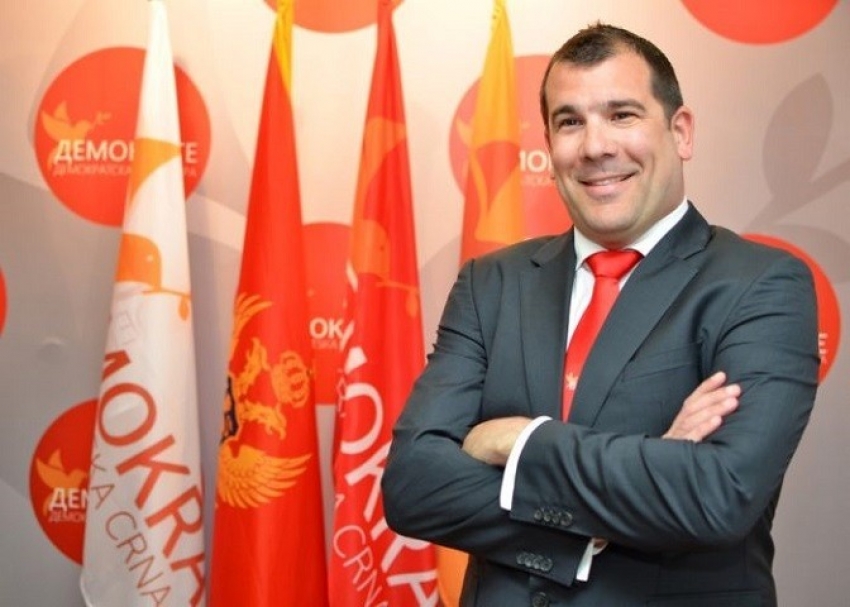 Krapović se izvinio jer je Džakoviću rekao “da ne mlati”