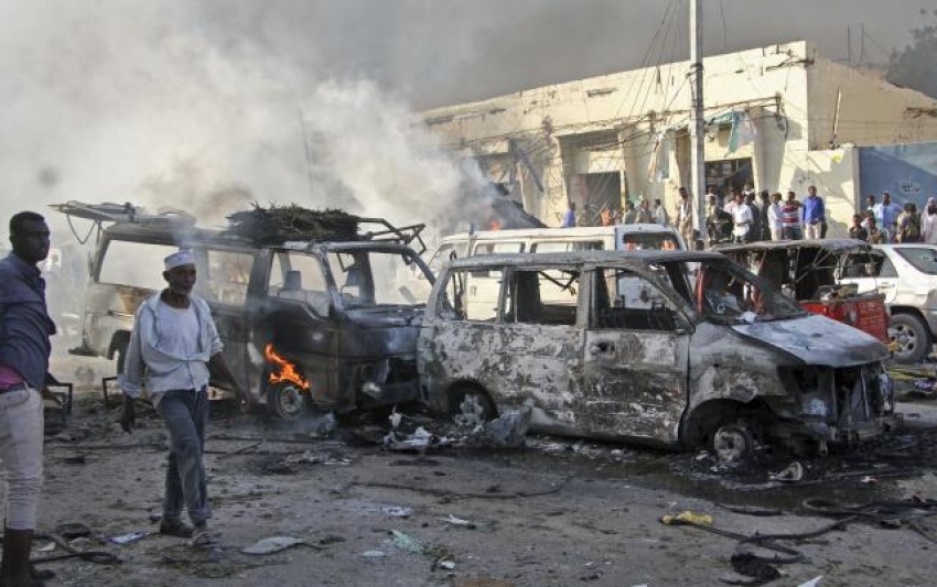 FOTO: Bombaški napad u Somaliji, 30 mrtvih