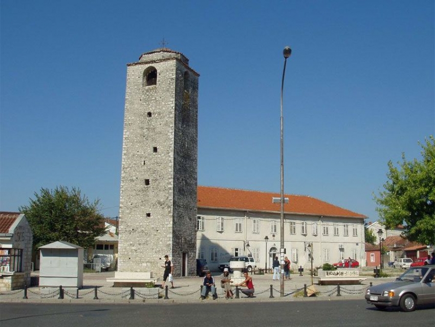 Vratiće krst na Sahat kulu