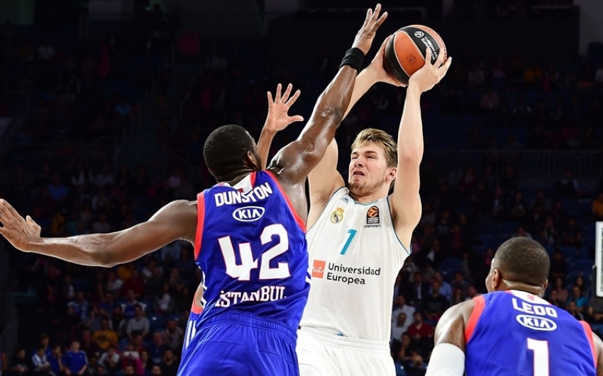 Prvak Evrope pao u Malagi, Dončić u ritmu sa Eurobasketa (VIDEO)
