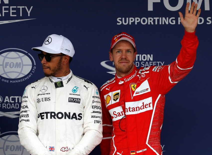 Hamilton: Žao mi je što nikada nisam vozio Ferari