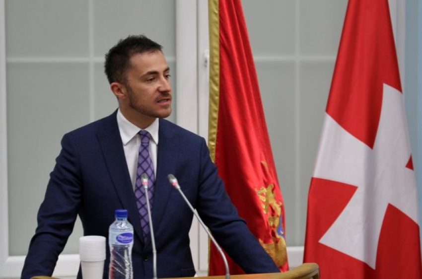 Bogdanović za Standard: URA i Demokrate ne dolaze u obzir, sa SD-om razgovori narednih dana