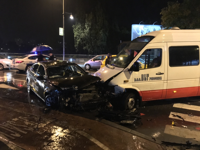 VIDEO i FOTO: Žestok udes u PG, djelovi petoro auta i kombija razbacani na sve strane!