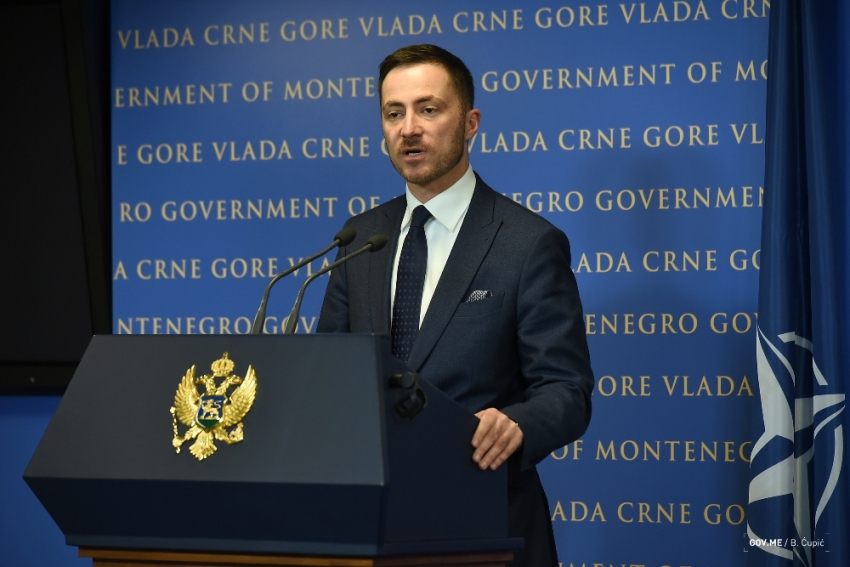 Bogdanović na sjednici Vlade: U narednih godinu nova radna mjesta i ulog od pet miliona