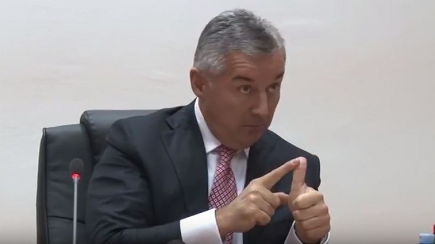 VIDEO – Đukanović o Demokratama: Iz Malesije ispratiti falsifikatore političkih biografija