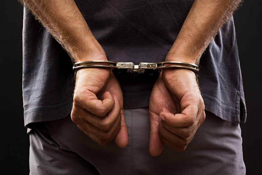 Uhapšen Podgoričanin koji je pesnicom udario policajca
