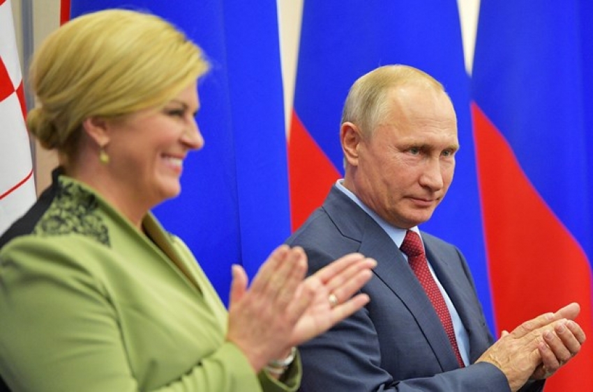 Anegdota sa sastanka Kolinde i Putina: Koja škrtica, problem mu je jedna milijarda