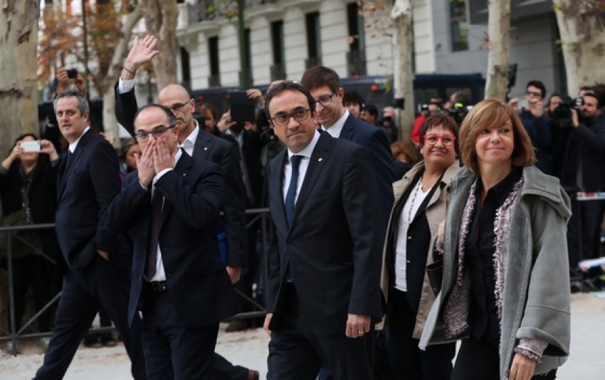 Članovi katalonske vlade stižu u sud u Madridu