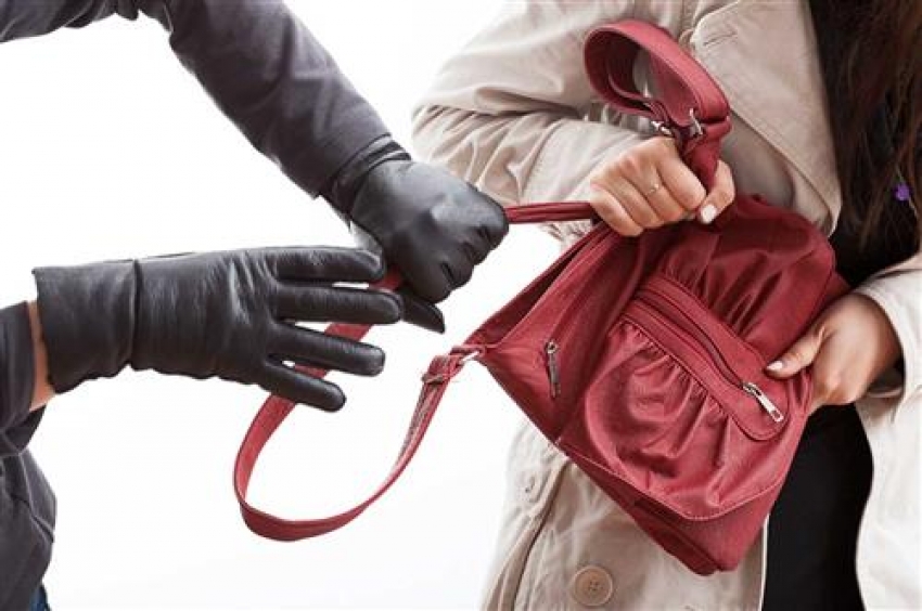 Uhapšeni Nikšićani: Pljačkali žene, krali rashladne vitrine i vrata?