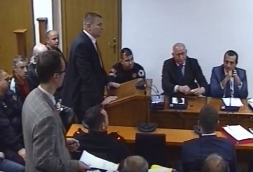 VIDEO: Šta ovo Katnić cijepa? Nervoze ima u oba tabora…