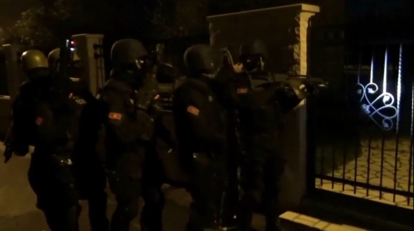 VIDEO: Ovako je policija jutros pretresla objekte Fetića, Mandića, Spičanovića…
