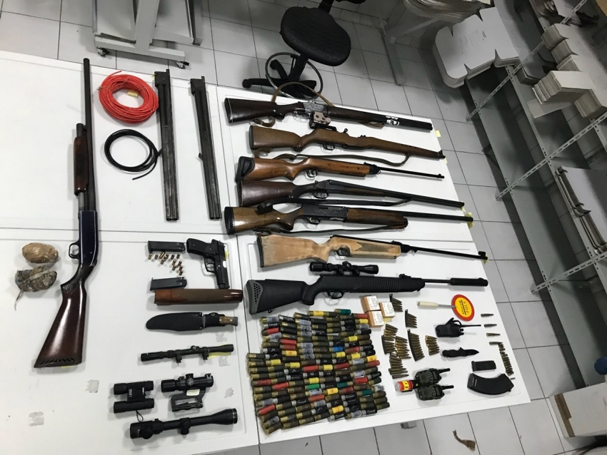 Uhapšeni Berišić i Kaluđerović: Zaplijenjene puške, pištolj, bombe i motorole…