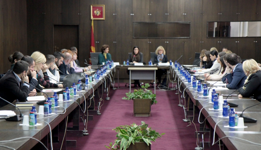 Javna uprava da bude servis građana i privrede