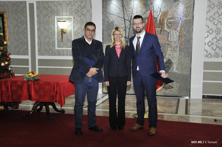 Uručene nagrade za naučna dostignuća Pajoviću i Ćalasanu