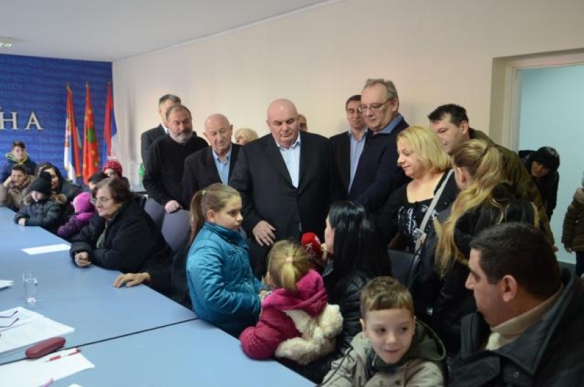 Novi video Palme: Koliko djece imate? Troje? Za vas 6.000 dinara