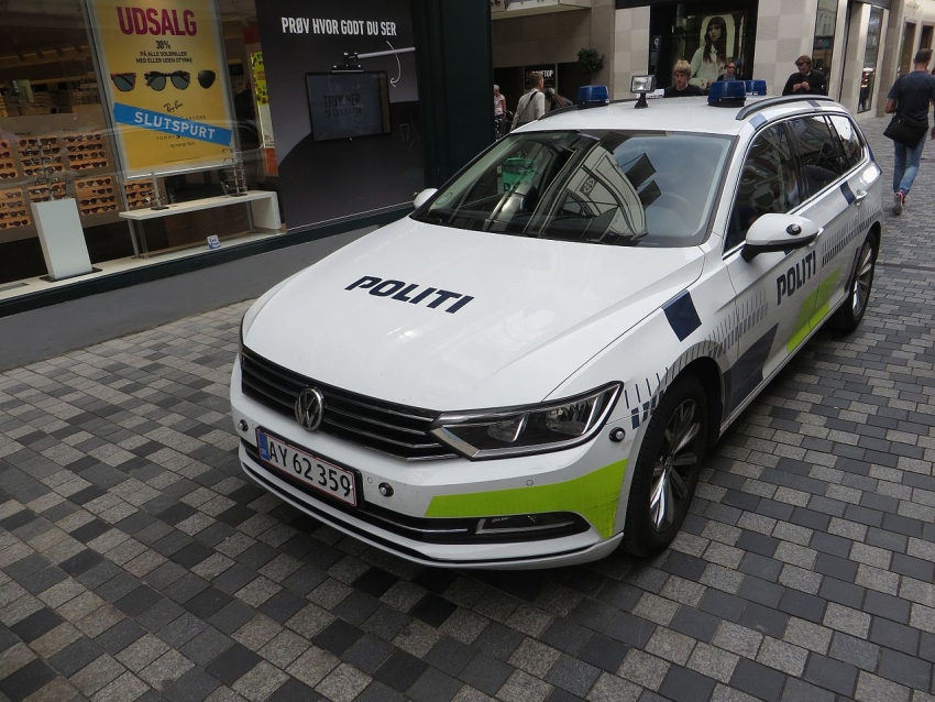 Diler droge ušao u policijski auto umjesto u taksi