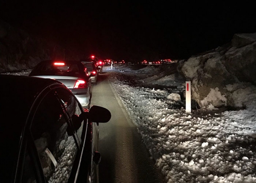 Haos na graničnom prelazu Sitnica, ne vidi se kraj koloni