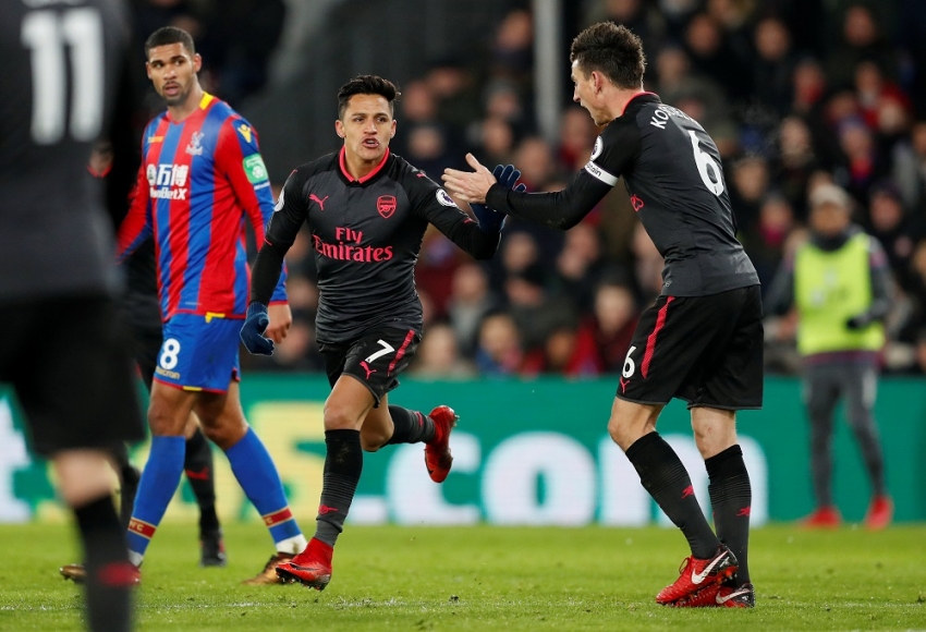 Aleksis gura Arsenal ka Ligi šampiona