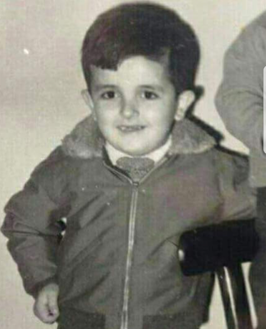 FOTO – Možete li da podgodite? Ko je političar sa slike, ovdje ima pet-šest godina