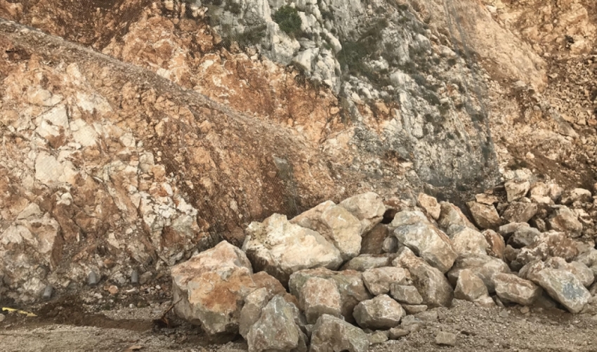 Put Cetinje – Budva i dalje zatvoren, čeka se odluka republičkog inspektora