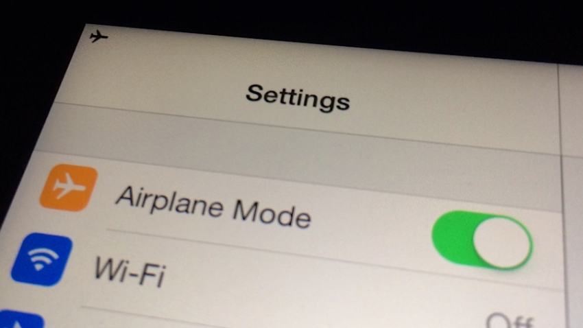 Evo i čemu zapravo služi “airplane mode” na mobilnim telefonima