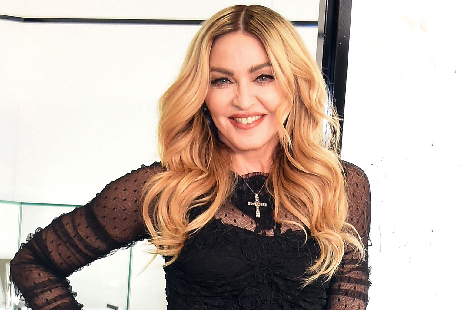Otkrila grudi u 59. godini: Zbog ove slike Madonu su fanovi izvrijeđali