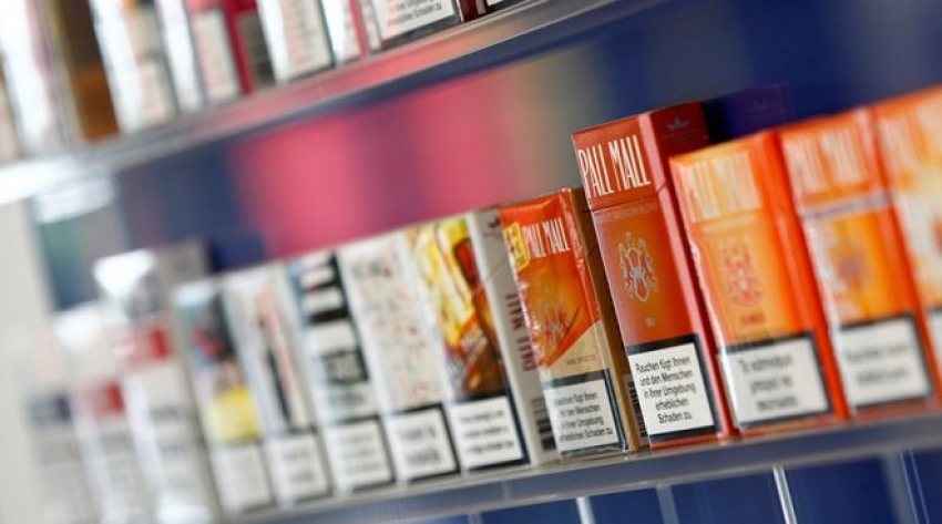 Legalna prodaja cigareta pala za 20 odsto