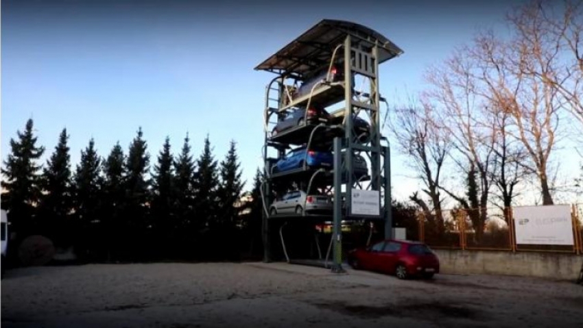 Hrvati od dva parking mjesta prave osam