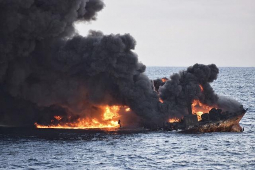 Potonuo iranski tanker: Morski život čeka katastrofa