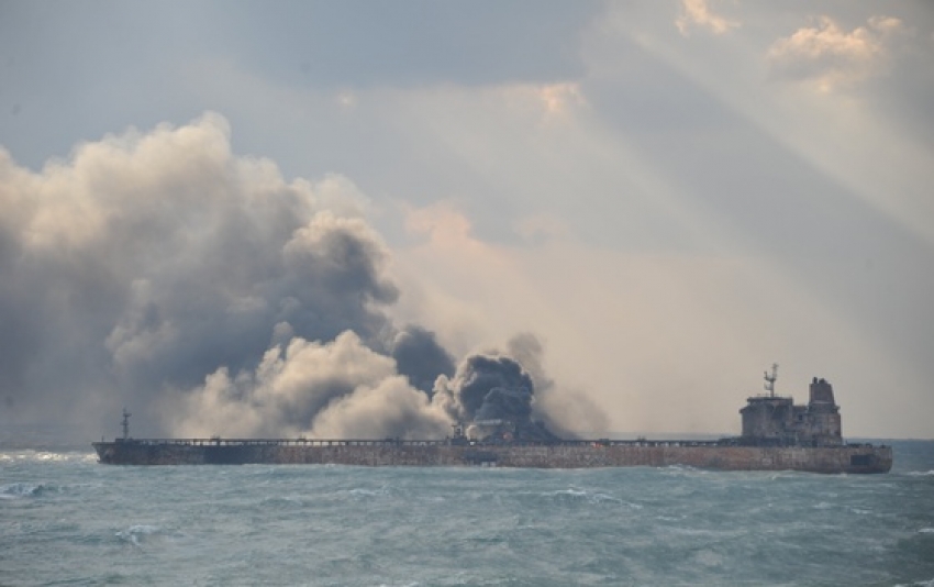 Eksplodirao iranski naftni tanker, 31 član posade se vodi kao nestao