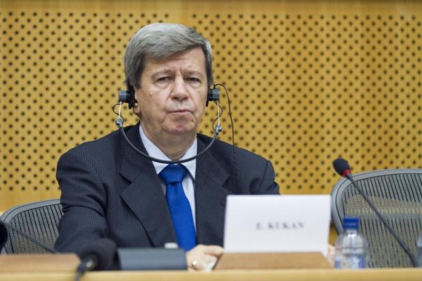 Kukan: Bijte političke bitke u parlamentu, a ne na ulici