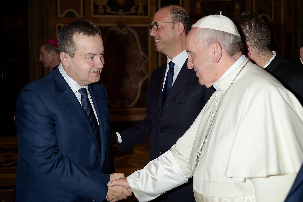 Vatikan prati situaciju na Balkanu