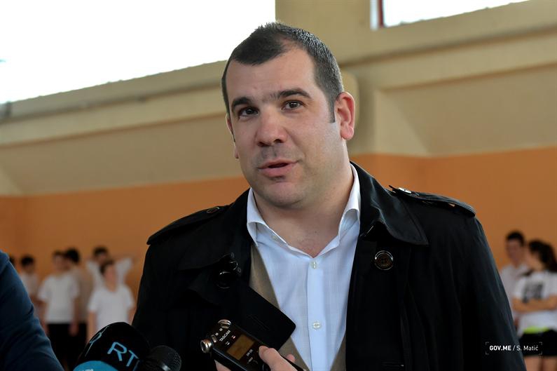 Sekulić optužuje Krapovića za progon: Obezbjeđenje ukinuto, a tjelohranitelji i dalje rade