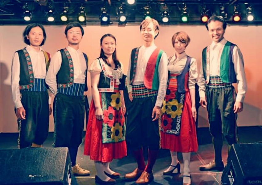 VIDEO – Njeguju balkansku muziku: Japanci koji pjevaju “Mesečinu”, “Nišku banju”…