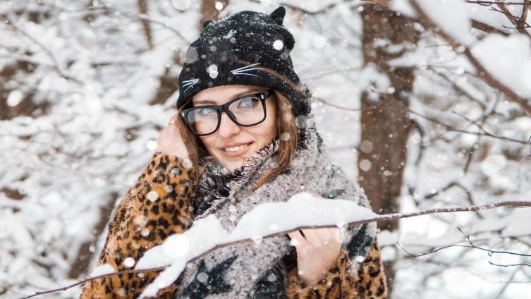 Naučnici otkrili zašto su ženske ruke zimi hladnije od muških