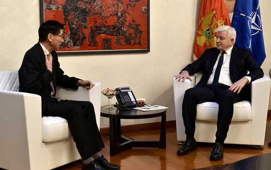Marković s japanskim ambasadorom: Možemo da učimo o saniranju posljedica nepogoda