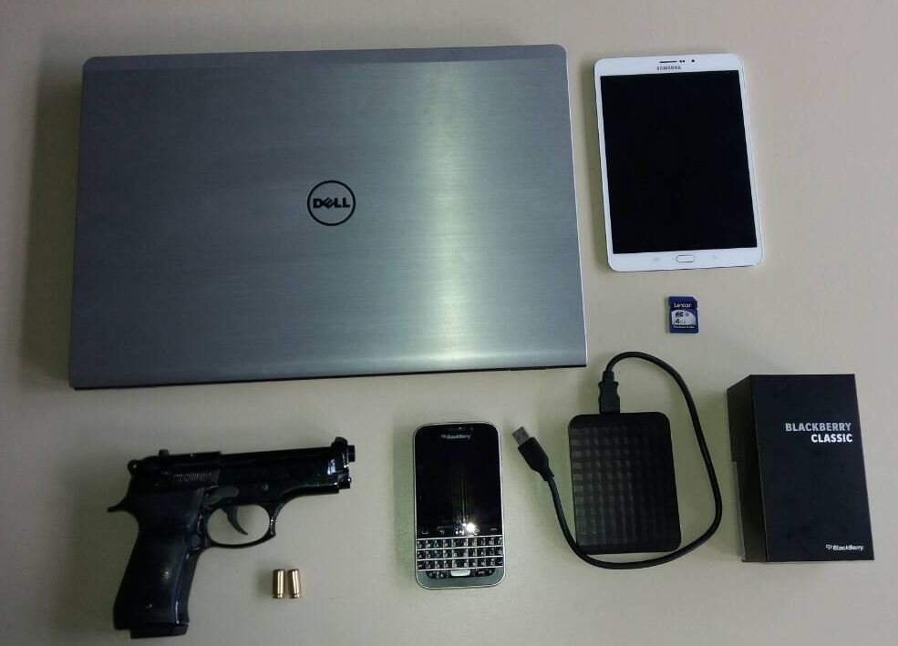 Pretresi policije u Herceg Novom, Kotoru i Tivtu: Privedeno više osoba, oduzeto oružje, vozila…