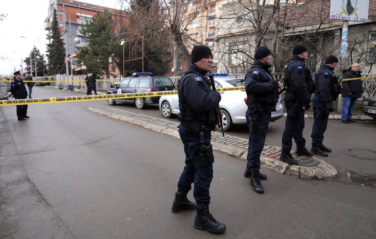 Uhapšeni policajci zbog sumnje da nijesu valjano zaštitili mjesto ubistva Olivera Ivanovića