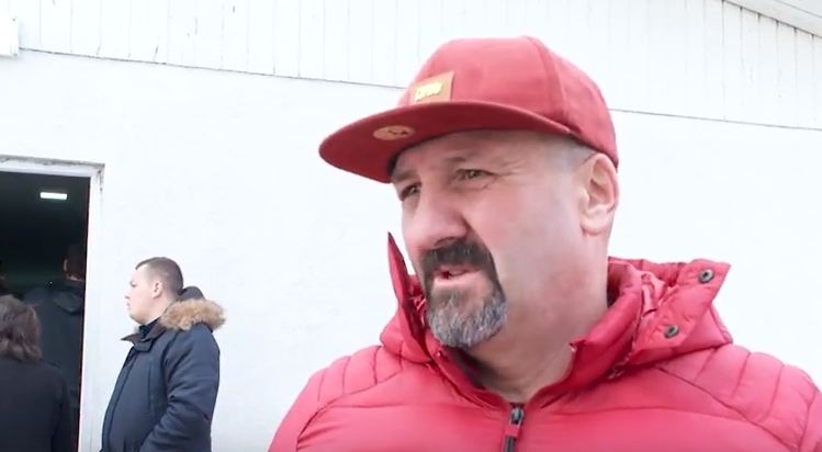 VIDEO – Birački odbor dva sata tražio ključeve, prvi glas “pao” tek u 9 sati