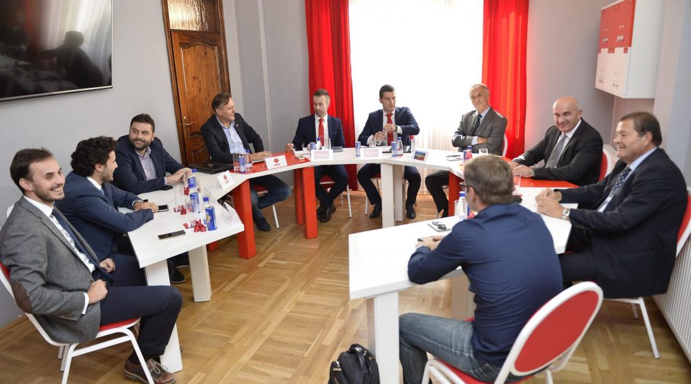 Krivokapić želi Vanju za kandidata, Bečić izbačen iz igre