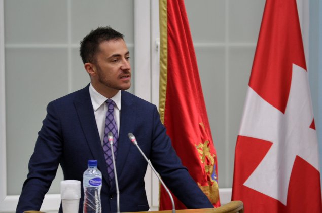 Bogdanović uputio telegram saučešća povodom smrti Glogovca