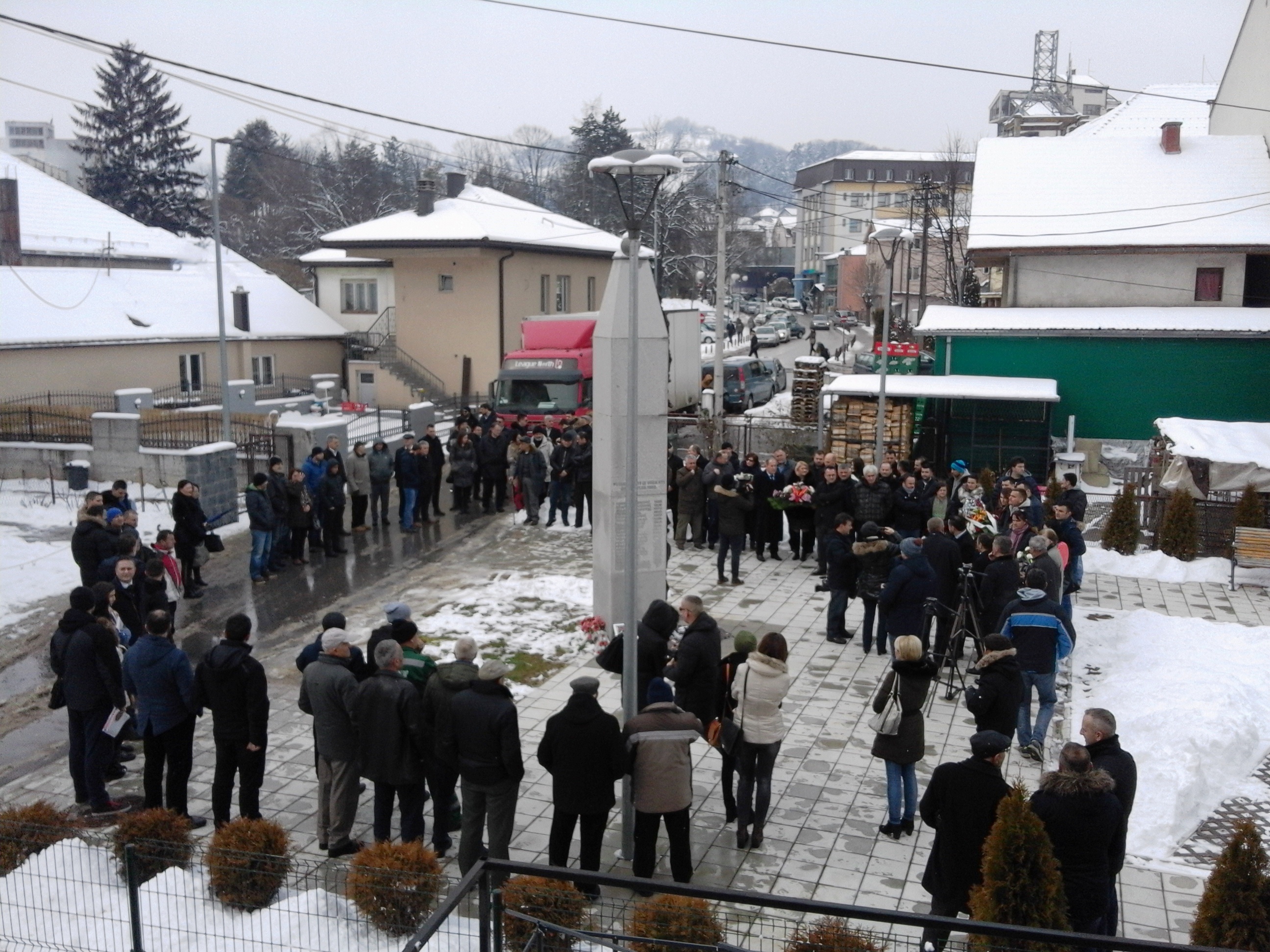 U Bijelom Polju obilježeno 25 godina od otmice u Štrpcima: Zaborav ne može prekriti zločin jer on ne zastarijeva