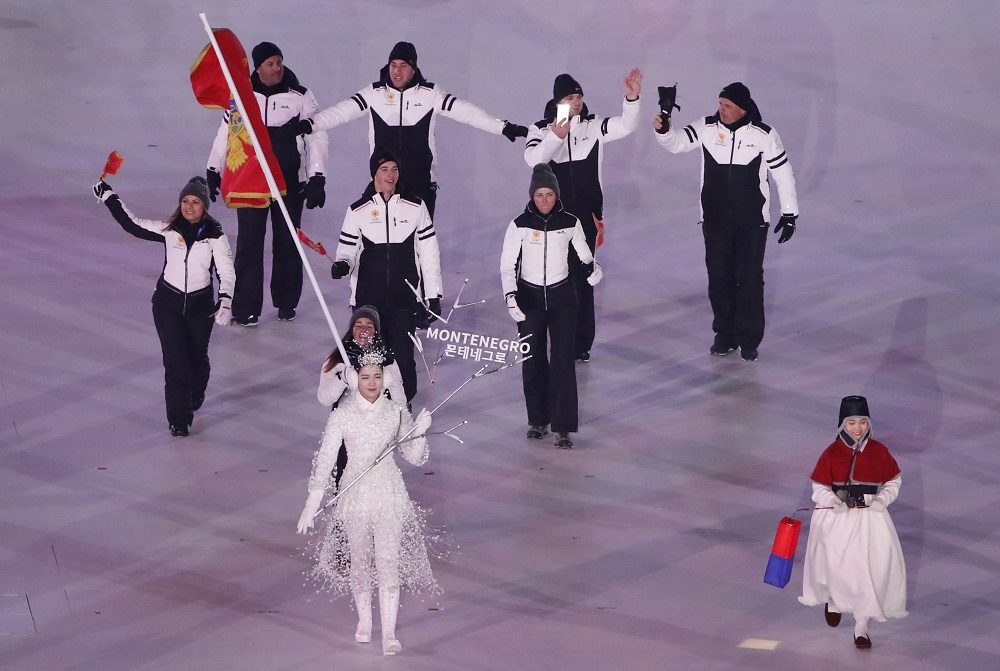 Otvorene Zimske olimpijske igre, Jelena Vujičić podigla crnogorski barjak