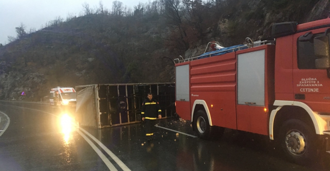 Saobraćajna nezgoda kod tunela Mekavac, jedna osoba povrijeđena