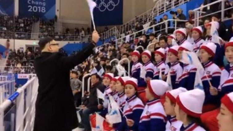 Lažni Kim Jong-un među navijačima Sjeverne Koreje