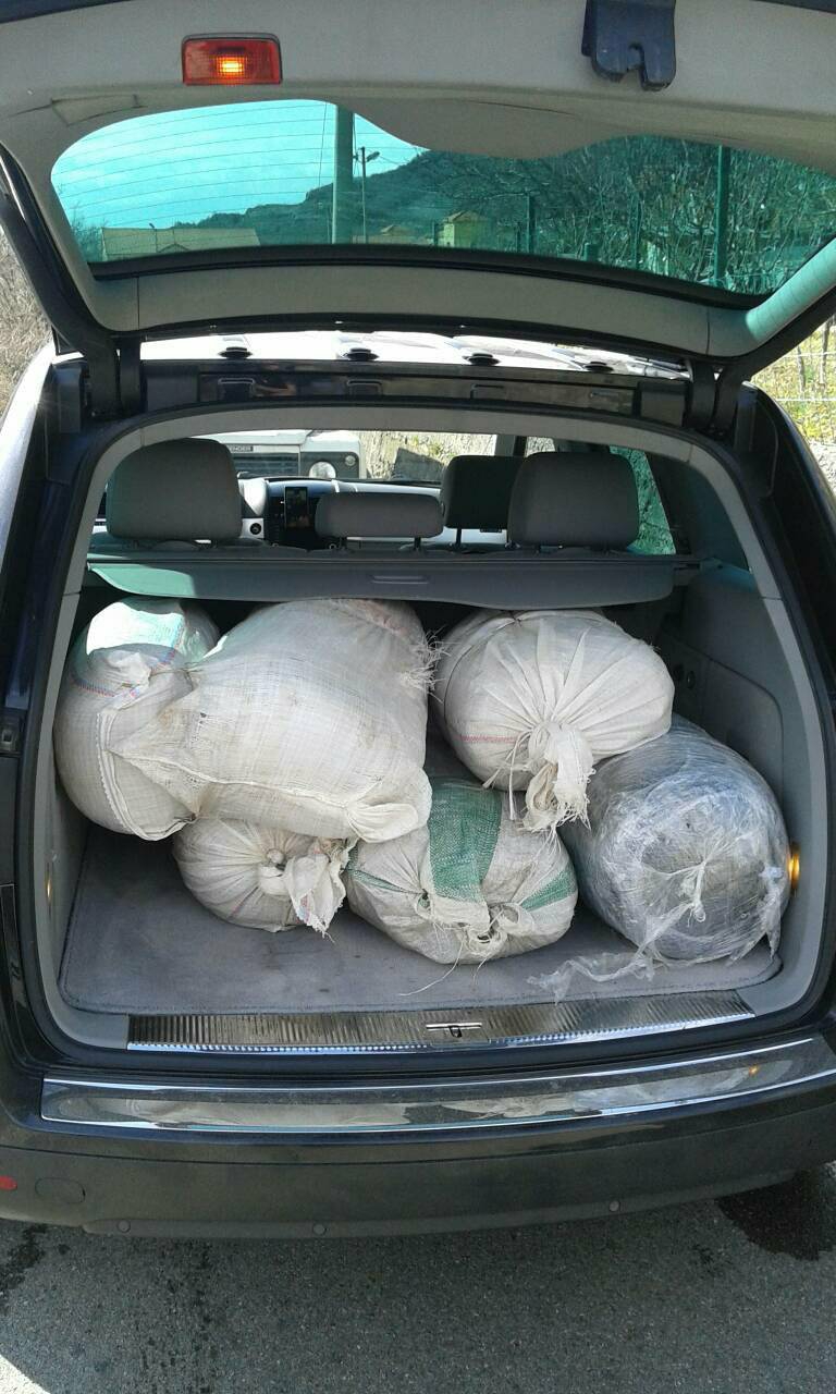 FOTO: Podgoričanin spakovao 50kg droge u auto, a još 25 kg ostavio kući