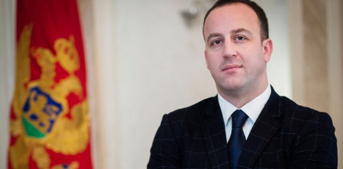 Nikolić: Zdenka Popović upala u štab DPS-a u Beranama, ugostili su je i dozvolili da fotografiše