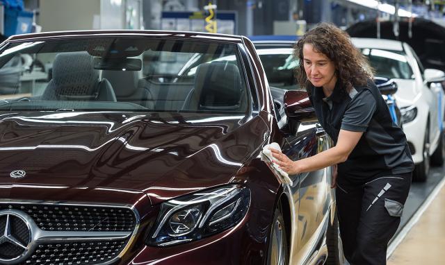 Podijeliće dobit: Mercedes časti zaposlene sa po 5.700 eura